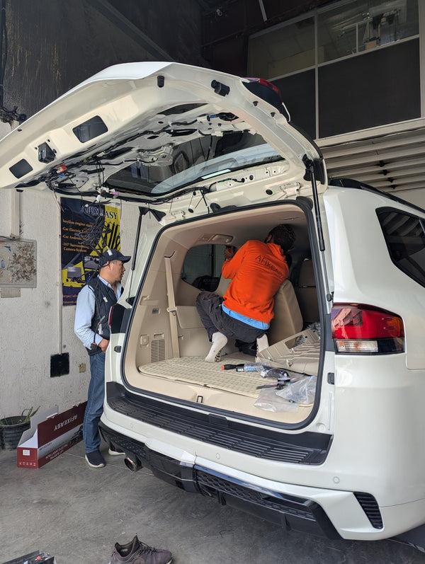 Dubai’s Top Land Cruiser Upgrade: The AFIXEASY Power Tailgate That’s Changing the Game