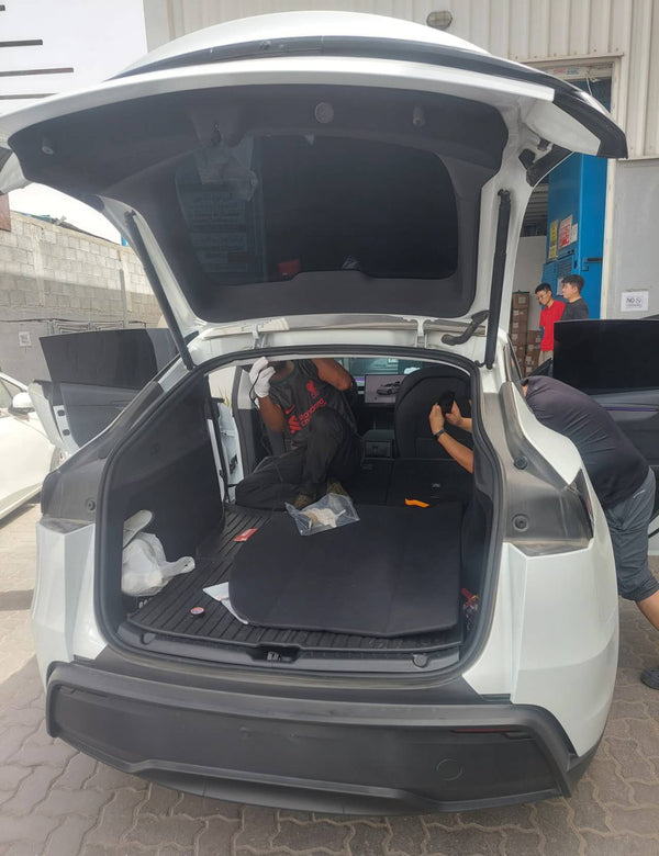 UPGRADE YOUR TESLA MODEL Y 2026: SUNSHADE (COMFORT & COOLER DRIVES)