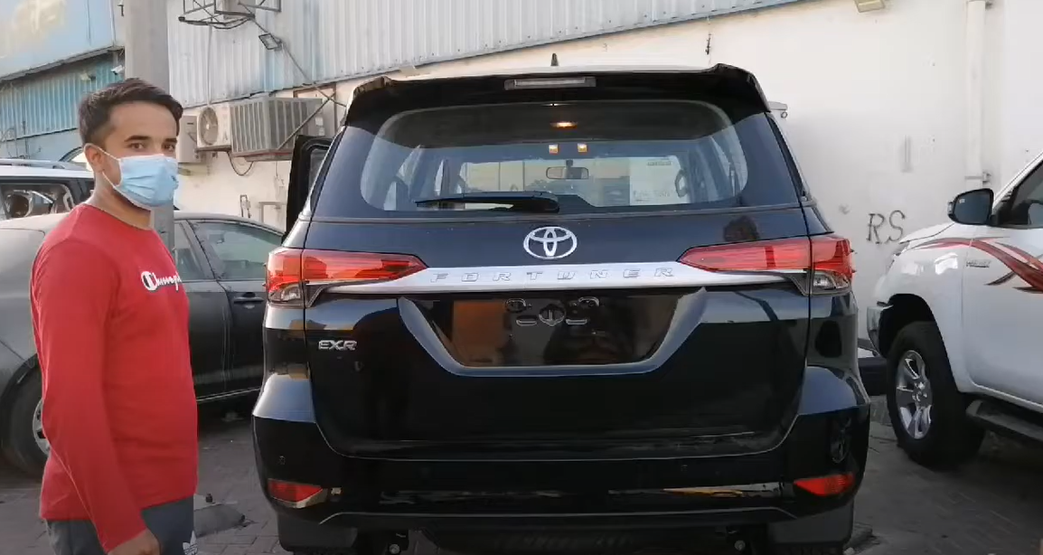 Toyota Fortuner Electric Tail Installation Video